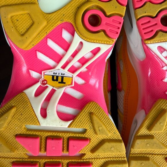 Size 7.5 -Nike Air Max Plus Hyper Pink Sail Orange Solar Flare DX2673-100 Women - Picture 12 of 13